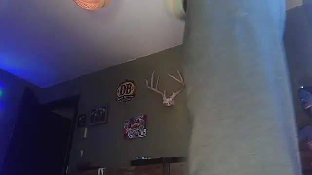 Snapshot of hungspundick1 chatting on December 21, 1:18 pm hungspundick1 online show from December 21, 1:18 pm