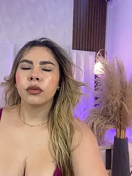 Snapshot of im_katya chatting on November 18, 3:34 am im katya online show from November 18, 3:34 am