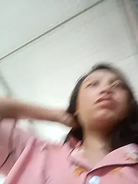 Snapshot of simi-lucy chatting on September 13, 6:24 am simi-lucy online show from September 13, 6:24 am