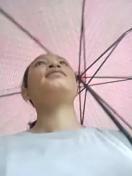 Snapshot of simi-lucy chatting on September 16, 12:44 am simi-lucy online show from September 16, 12:44 am