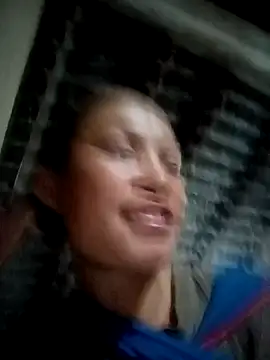 Snapshot of simi-lucy chatting on September 30, 11:04 am simi-lucy online show from September 30, 11:04 am