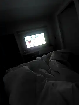 Snapshot of andrerj22 chatting on November 9, 1:42 pm andrerj22 online show from November 9, 1:42 pm