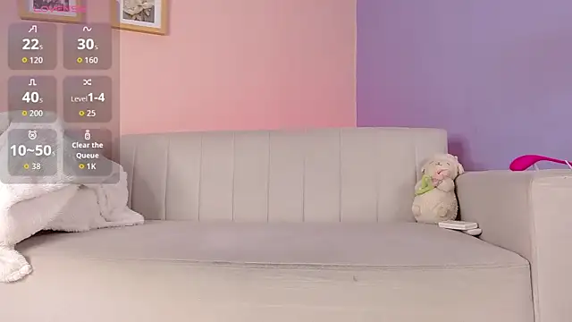 Snapshot of lourdes_moon22 chatting on October 21, 1:12 pm lourdes moon22 online show from October 21, 1:12 pm