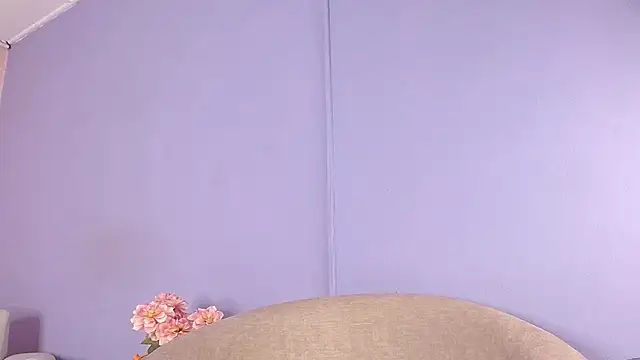 Snapshot of lourdes_moon22 chatting on October 24, 1:18 pm lourdes moon22 online show from October 24, 1:18 pm