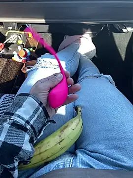 Snapshot of d3luluxx chatting on October 5, 9:45 pm d3luluxx online show from October 5, 9:45 pm