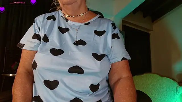  SARAI DUPONT online show from February 15, 11:08 am