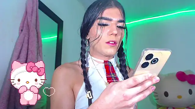 valentinat fun online show from September 28, 5:13 am