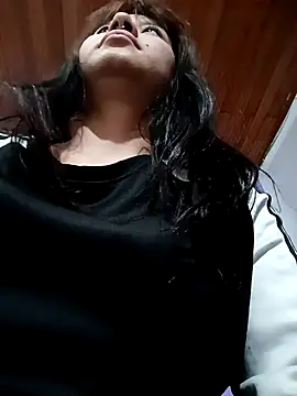 Zulema R1 online show from March 31, 10:54 pm