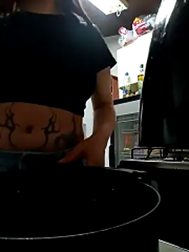 Zulema R1 online show from April 10, 10:47 pm