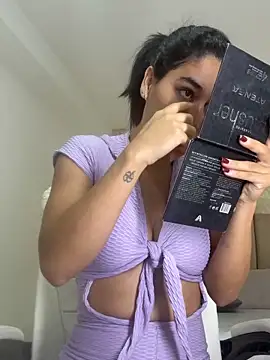 Scarlett 12 online show from March 15, 9:15 am