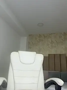 Scarlett 12 online show from April 7, 9:21 am