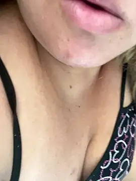 bruna438 online show from January 6, 11:25 am