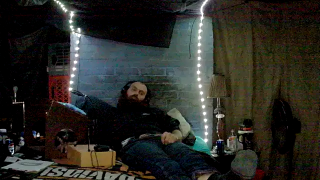 Snapshot of Cowboy815 chatting on November 26, 5:52 am Cowboy815 online show from November 26, 5:52 am