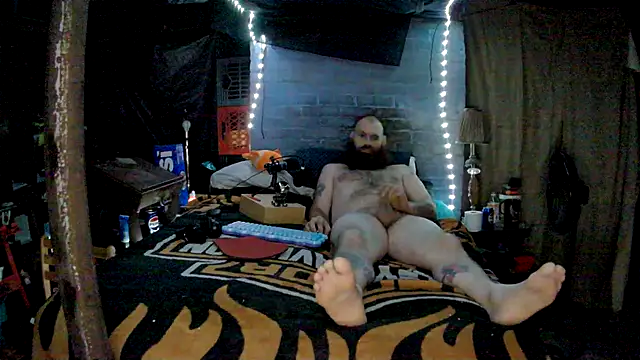 Snapshot of Cowboy815 chatting on November 27, 6:15 am Cowboy815 online show from November 27, 6:15 am