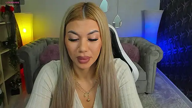 xPuka online show from January 7, 5:15 pm