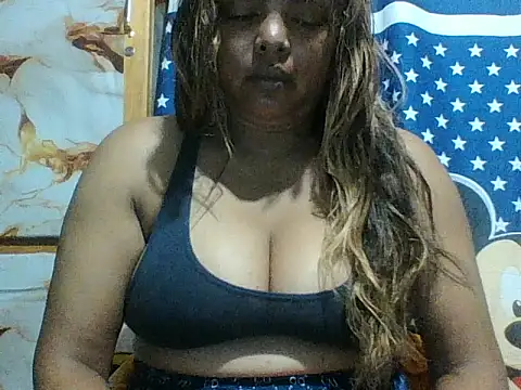Snapshot of SEXY_METISE chatting on May 11, 8:39 pm SEXY METISE online show from May 11, 8:39 pm