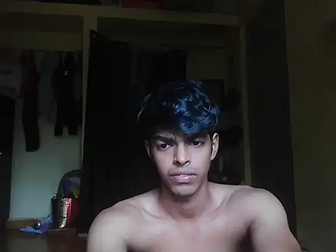 Snapshot of monster_33 chatting on July 29, 7:17 am monster 33 online show from July 29, 7:17 am