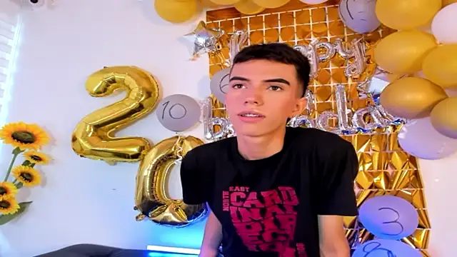 Snapshot of dylan_202520_ chatting on September 26, 11:36 am dylan 202520 online show from September 26, 11:36 am