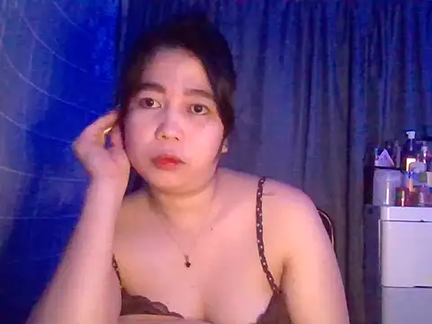 Asianhotskinny online show from June 11, 6:06 pm