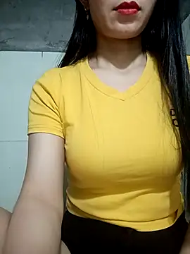 Snapshot of Vyvyy06 chatting on October 2, 1:40 pm Vyvyy06 online show from October 2, 1:40 pm