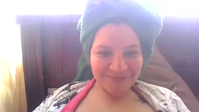 Snapshot of Isisflame chatting on November 12, 4:40 pm Isisflame online show from November 12, 4:40 pm