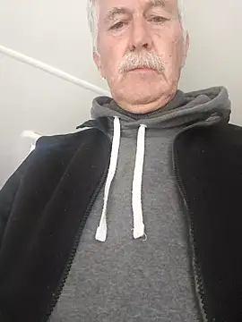 Snapshot of slaveman4you chatting on October 21, 12:17 pm slaveman4you online show from October 21, 12:17 pm