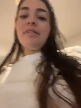 sarahreyess 11 online show from April 8, 10:26 am