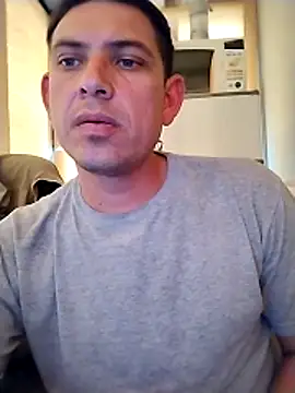 Snapshot of Az-09Ga chatting on April 20, 4:43 pm Az-09Ga online show from April 20, 4:43 pm