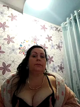 Snapshot of 430LekaLove chatting on October 5, 3:27 am 430LekaLove online show from October 5, 3:27 am