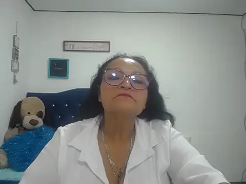 Snapshot of _Cristal chatting on September 11, 2:17 pm Cristal online show from September 11, 2:17 pm