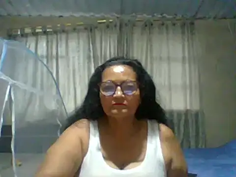 Snapshot of _Cristal chatting on October 2, 11:50 am Cristal online show from October 2, 11:50 am