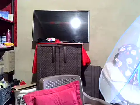 Snapshot of _Cristal chatting on October 3, 12:24 pm Cristal online show from October 3, 12:24 pm