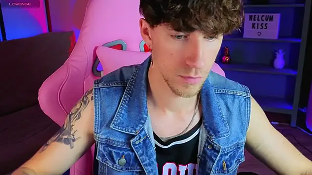 mark caron online show from October 19, 8:20 pm