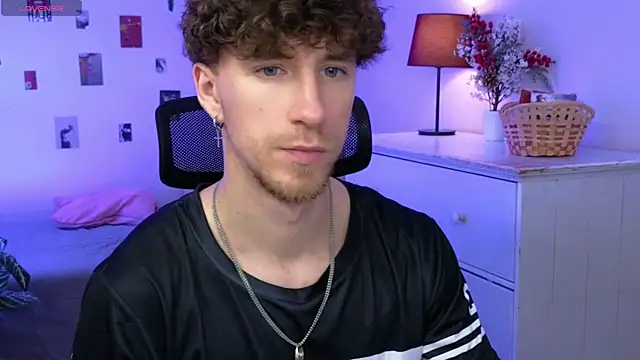 mark caron online show from April 17, 8:45 pm