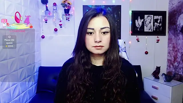 Eva Roussell online show from December 16, 3:39 pm