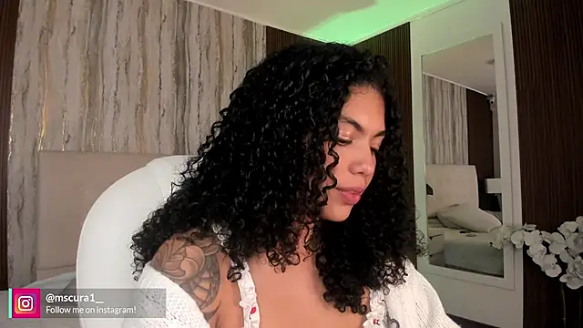 miss curazao online show from January 15, 12:10 pm