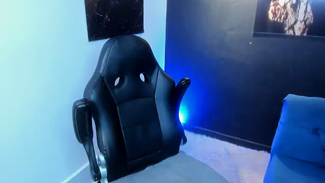 Snapshot of Joseph_Murray chatting on November 26, 9:49 pm Joseph Murray online show from November 26, 9:49 pm