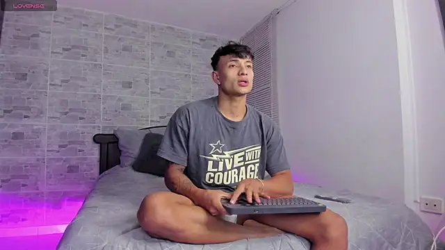 DavisFirb online show from November 3, 1:19 am