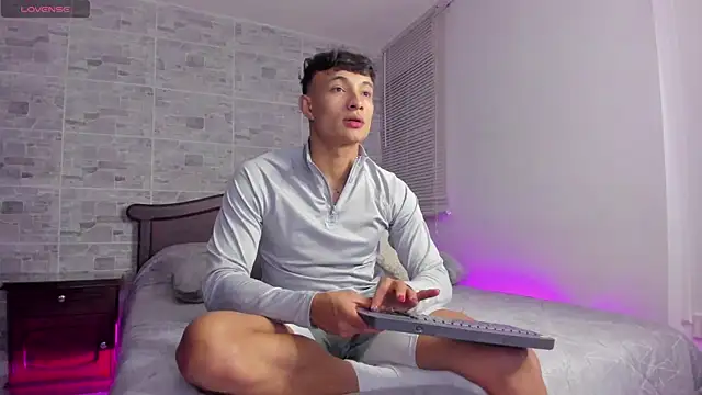 DavisFirb online show from November 21, 2:43 am