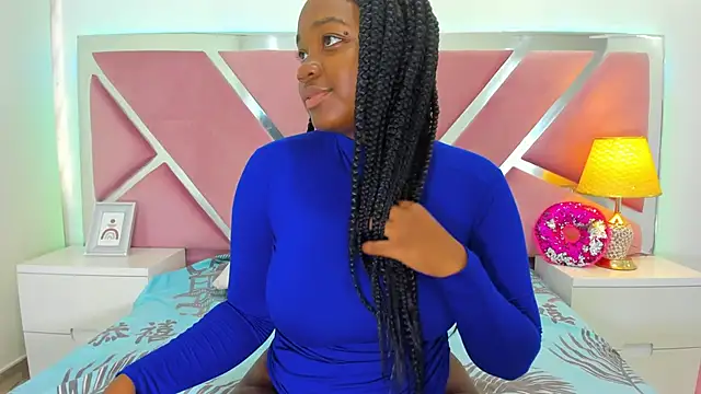 Snapshot of SulyClarck chatting on November 19, 7:47 pm SulyClarck online show from November 19, 7:47 pm