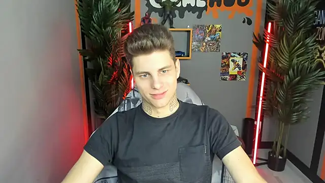 Snapshot of JackWolw chatting on September 24, 10:29 am JackWolw online show from September 24, 10:29 am