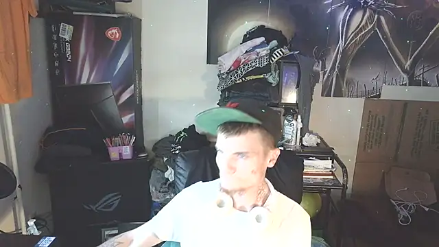 Snapshot of jizzyglizzy92 chatting on July 30, 4:28 pm jizzyglizzy92 online show from July 30, 4:28 pm