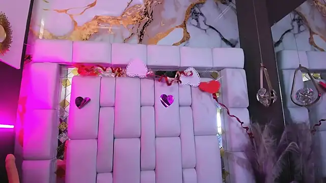 Natasha-Adams online show from February 15, 8:49 pm