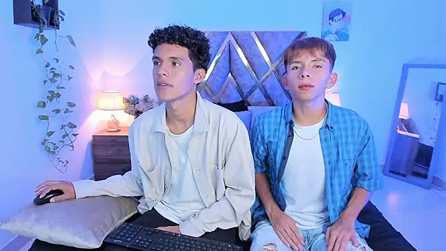 Snapshot of Hyunjin_Son chatting on October 30, 2:24 am Hyunjin Son online show from October 30, 2:24 am