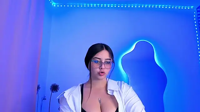 val ferrer online show from September 30, 11:54 pm