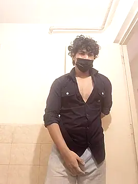 Snapshot of Goodmens5 chatting on October 7, 9:17 am Goodmens5 online show from October 7, 9:17 am