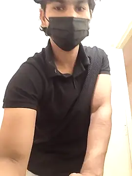 Snapshot of Goodmens5 chatting on November 12, 10:26 am Goodmens5 online show from November 12, 10:26 am