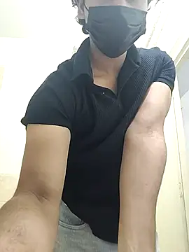 Snapshot of Goodmens5 chatting on November 17, 2:12 pm Goodmens5 online show from November 17, 2:12 pm