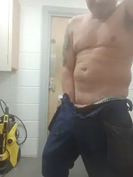 Snapshot of phil4fun4 chatting on October 23, 8:57 am phil4fun4 online show from October 23, 8:57 am