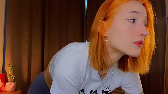 Snapshot of MaryroseRoeder chatting on September 23, 3:42 am MaryroseRoeder online show from September 23, 3:42 am